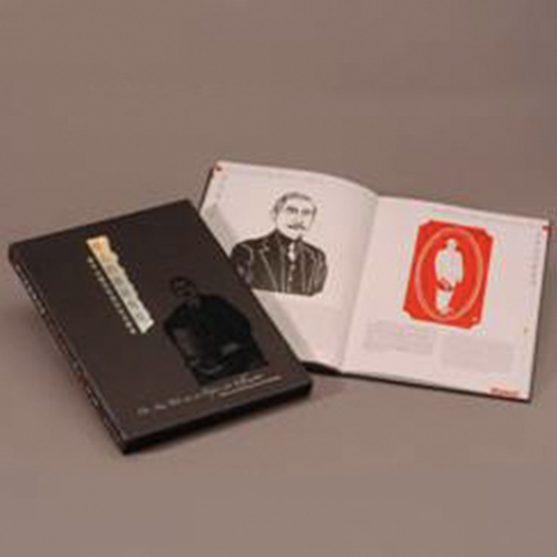 <span>Dr Sun Yat-sen in paper-cut silhouette: paper-cut and stamp souvenir booklet<br> $160</span>